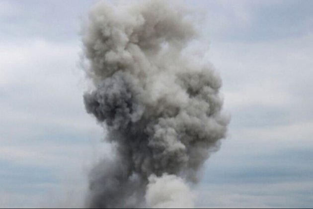 У Луганську пролунали вибухи, є «приліт» по нафтобазі — АТЕШ (фото, відео)
