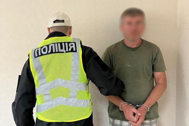 У Києві чоловік кинув гранату в багатоповерхівку: з’явилися деталі