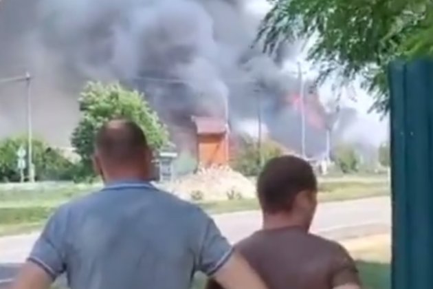 На Бєлгородщині — вибухи: імовірно, уражено склад боєприпасів (відео)