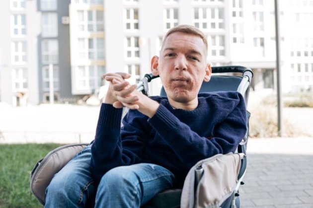 Хворий на СМА Назарій Гусаков уперше прокоментував звинувачення у шахрайстві