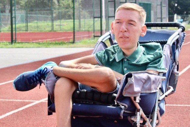 Зеленському доповіли про збори Назарію Гусакову, який вже покинув Україну
