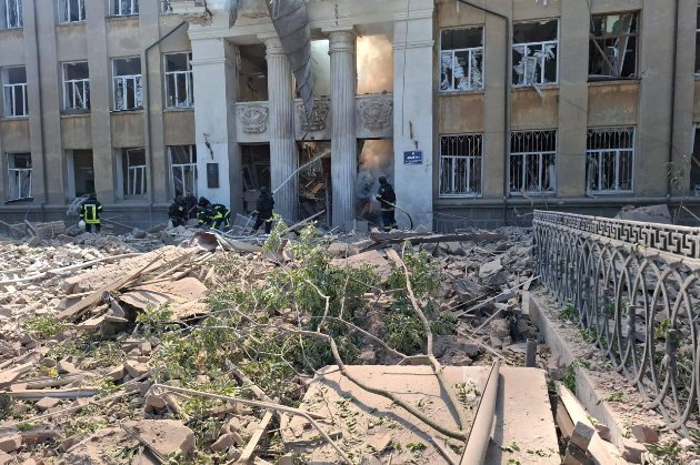 Росія атакувала навчальний заклад на Одещині: двоє загиблих, 12 постраждалих