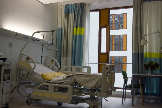 У Бельгії 90-річна жінка померла, заразившись двома варіантами коронавірусу одночасно