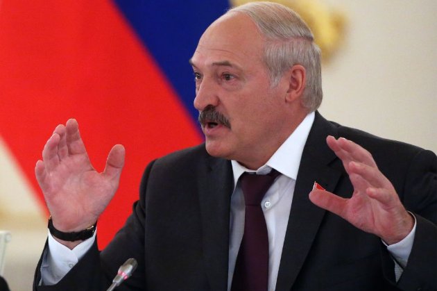 Лукашенко заявил, что ЕС подталкивает страны к Третьей мировой войне