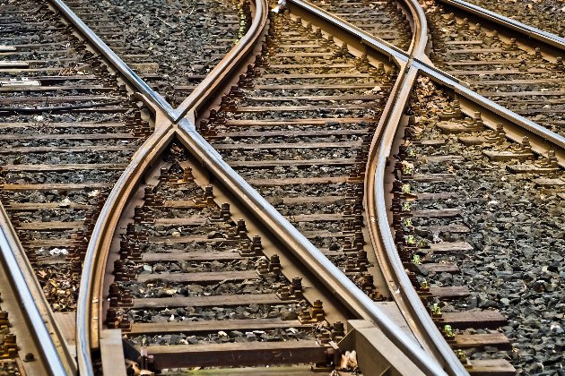 На Львівщині 23-річний пасажир випав із потяга під час руху