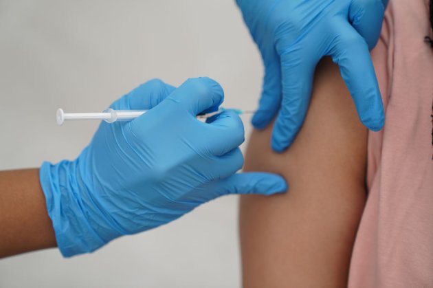 В Україні повністю вакцинувалися від коронавірусу понад 2 млн людей