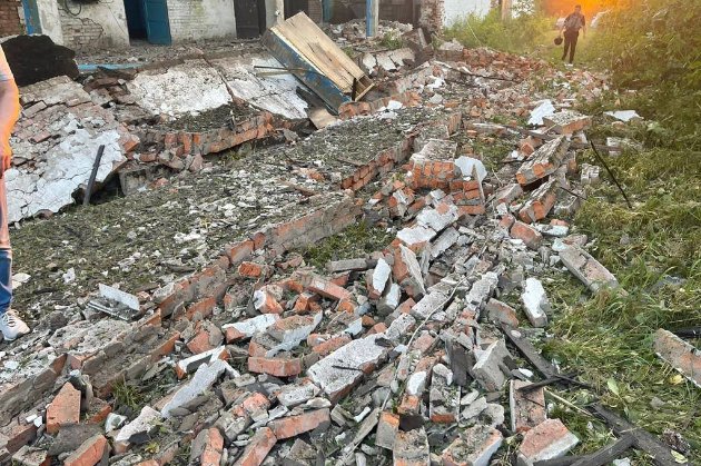 Росіяни завдали ракетного удару по Шостці, пошкодивши десятки будинків (фото)
