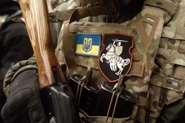 Іноземці, які захищали Україну, зможуть отримати громадянство за спрощеною процедурою