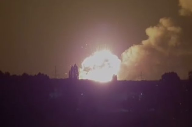 На півдні українські військові знищили 52 окупантів та склад в Новій Каховці (відео)