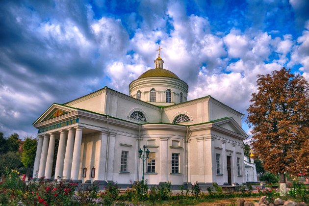 У Білій Церкві сталися сутички між містянами та представниками УПЦ МП (фото, відео)