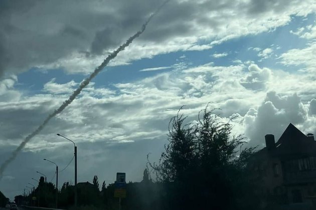 В рф заявили, що збили ракети над Таганрогом та Азовом (відео)