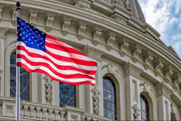 Сенатор США про санкційний законопроєкт: путін не заслуговує додаткового часу