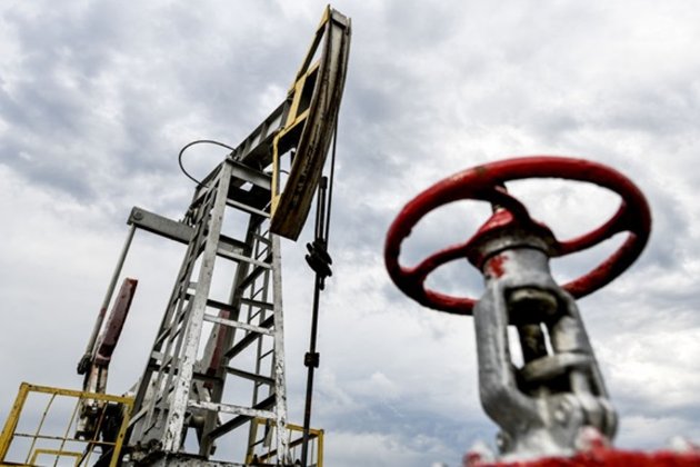 США попередили Китай про 100% мита за закупівлю російської нафти