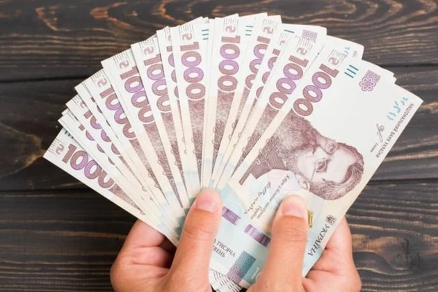 НБУ друкує банкноти гривні найвищого номіналу, дрібних грошей в обігу стає все менше