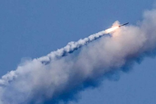 Росіяни атакували ракетами Кам'янське: є загиблі та поранені