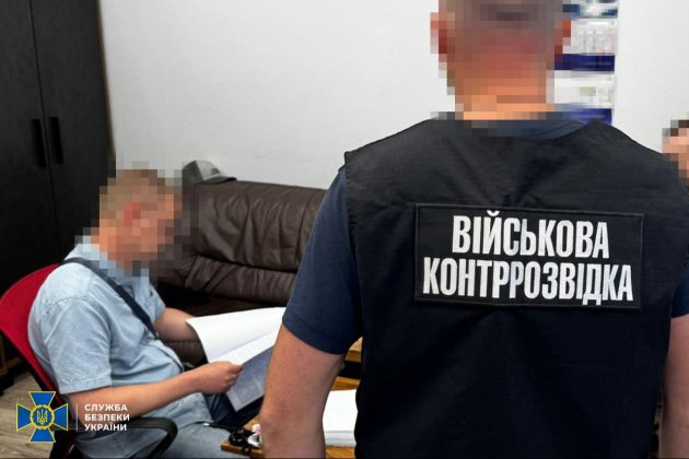 Посадовця Міноборони підозрюють у розтраті коштів на ремонті бронетранспортерів для ЗСУ