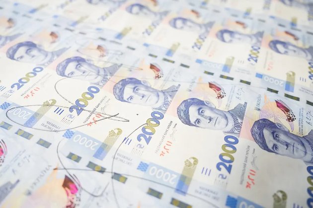 НБУ показав нову банкноту 2000 гривень із Василем Стусом (фото)