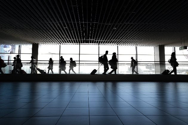 Україна закриває кордони для іноземців. Але є багато винятків