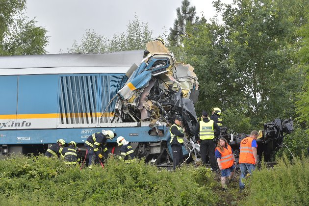 У Чехії зіштовхнулися два потяги. Троє людей загинуло, 50 отримали поранення