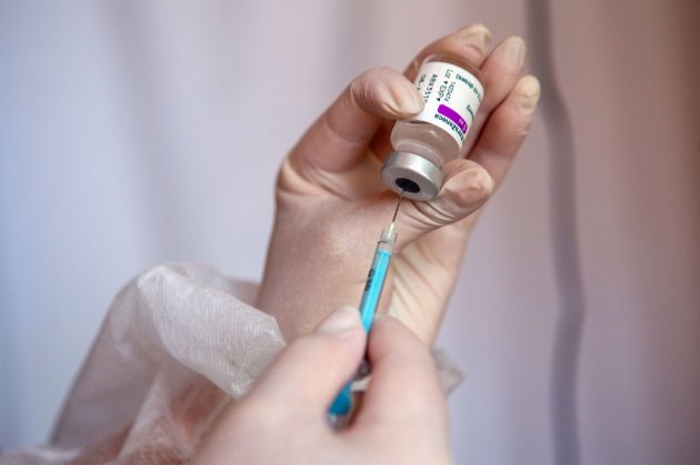 На Івано-Франківщині учителів преміюватимуть за вакцинацію проти коронавірусу