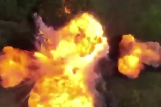 Безпілотник зняв, як російський Т-90 розлетівся на шматки (відео)