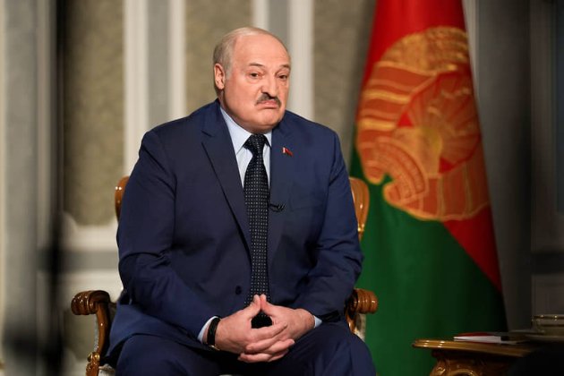 Лукашенко цинічно привітав українців з Днем Незалежності та побажав «мирного неба»
