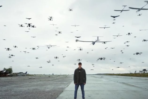 Міністр Федоров показав, як виглядає Армія дронів у повітрі (відео)