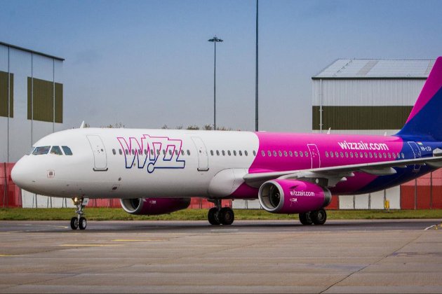 Wizz Air призупиняє відновлення рейсів з росії до ОАЕ