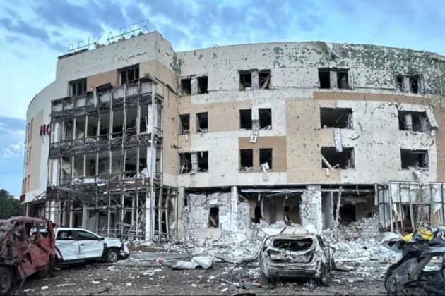 На території готелю Reikartz у Запоріжжі, який обстріляли окупанти, був дитячий табір