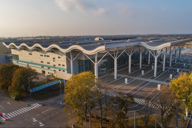 Заволодіння аеропортом «Одеса»: колишній мер Костусєв та ще чотири особи отримали підозри