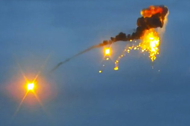 Окупанти атакували дронами-камікадзе об’єкт інфраструктури на Житомирщині, виникла пожежа