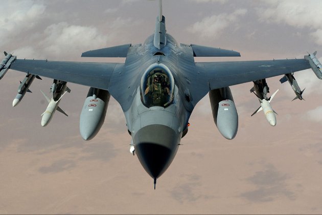 Байден «дав зелене світло» навчанню українських пілотів на F-16 — Пентагон