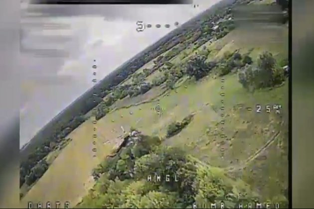 Бійці СБУ вразили FPV-дроном ще один гелікоптер рф у Курській області — ЗМІ (відео)