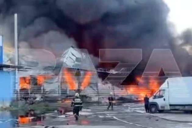 У Підмосков’ї спалахнула пожежа на хімзаводі (відео)