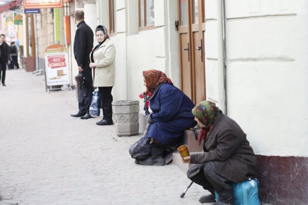 На Одещині судитимуть жінку, яка змушувала 96-річну матір просити милостиню