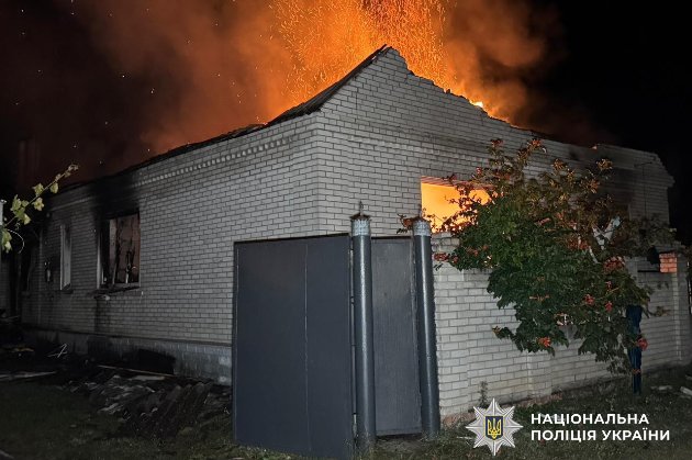 Окупанти дронами атакували Охтирку на Сумщині, є поранені, серед них — дві дитини