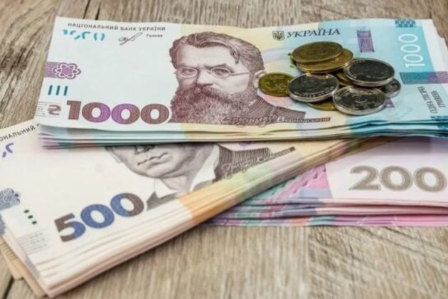 Через сценарій тривалої війни мінімальна зарплата в Україні зростатиме повільніше — Мінфін
