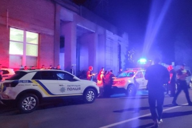 Мітинг під стадіоном «Локомотив» у Вінниці: поліція розслідує спробу захопити держустанову