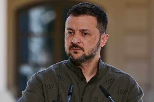 Дарувати свою землю окупанту українці не будуть — Зеленський звернувся до нації