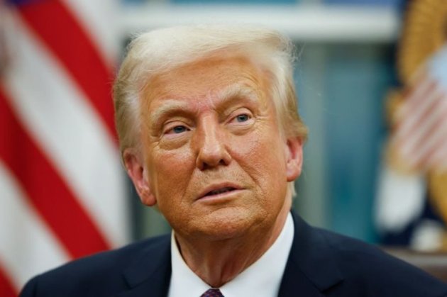 Трамп наказав пофарбувати стіну на кордоні з Мексикою в чорний, аби мігрантам було важче перелазити