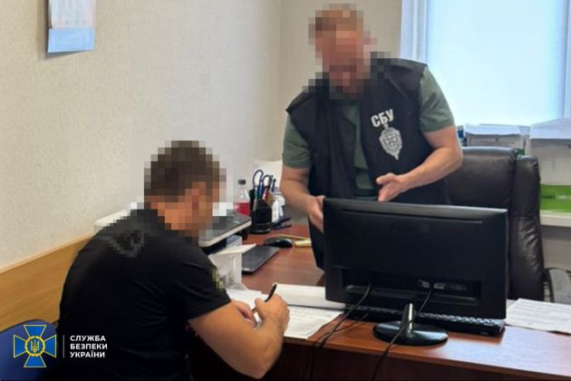 Колишнього посадовця Міноборони підозрюють у розтраті 1 млрд грн на закупівлі продуктів для ЗСУ