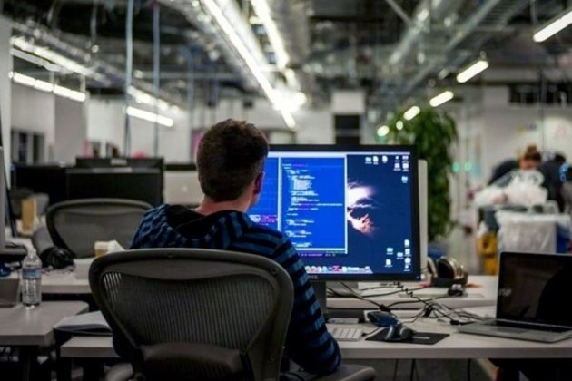 До Латвії з Білорусі переїжджають 12 IT-компаній. Їм допоможуть з візами та організують фінансовий «зелений коридор»