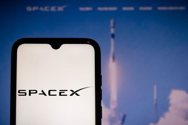  SpaceX відправить перших космічних туристів на орбіту 15 вересня