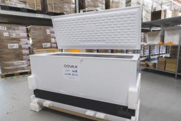 Завдяки програмі COVAX. Україна отримала три ультрахолодові морозильники для зберігання вакцини Pfizer