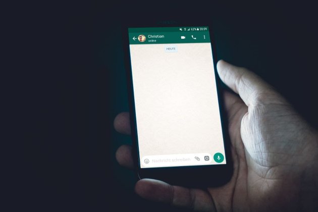 Facebook заявляє, що не може читати повідомлення у WhatsApp, але розслідування це спростовує