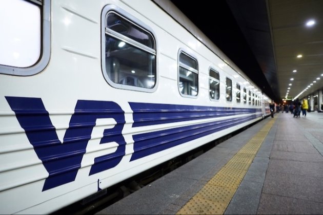 «Укрзалізниця» запускає безкоштовні потяги для евакуйованих з Криму