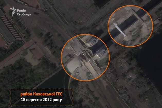 Росіяни намагаються відновити переправу біля Каховської ГЕС (супутникові фото)