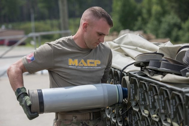 США передадуть Україні танкові снаряди зі збідненим ураном — ЗМІ