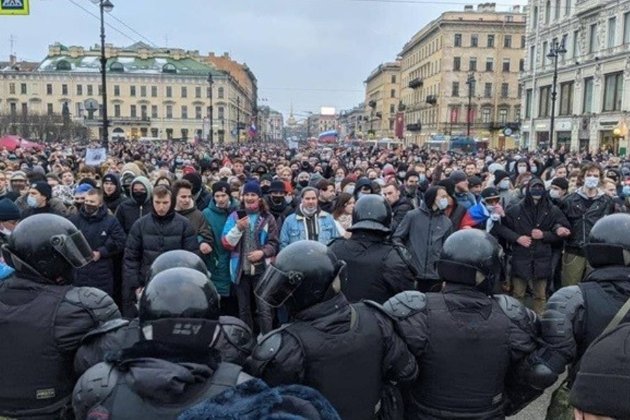 Росія ввійшла у трійку серед країн «Великої двадцятки», де у 2025 році найбільший ризик протестів — Bloomberg