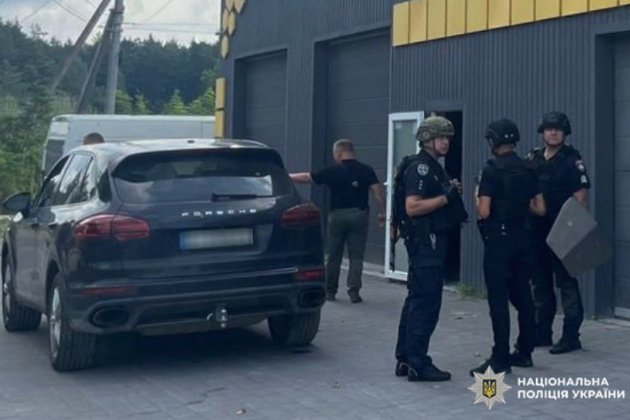 На автосервісі біля Львова застрелили двох працівників